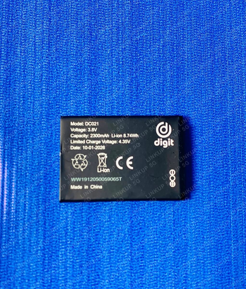 Digit DC021 2300mAh replacement battery label showing model, voltage, and capacity markings